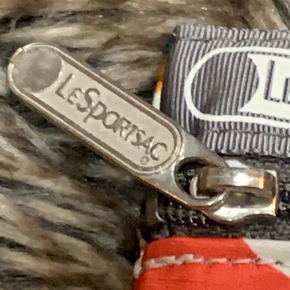 LeSportSac zipper pouch
Repeated logo and peace sign! - Picture 3 of 5